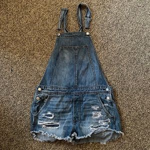 Overall shorts